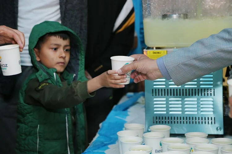 Beykoz'da Ramazan boyu 8 camide limonata ikramı 2 lim 4 4veKtkyQ54