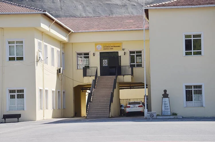 Beykoz Çavuşbaşı Çok Programlı Anadolu Lisesi’nde yaşanan hırsızlık olayı akıllara