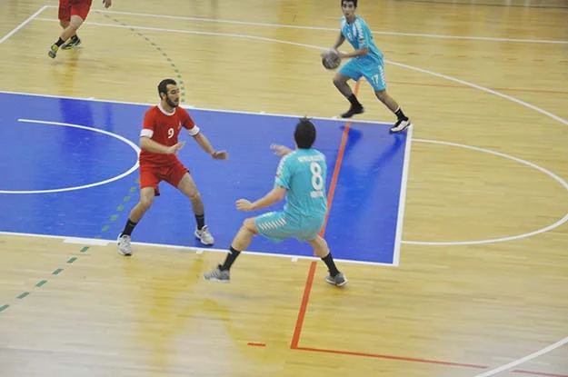 Hentbol Erkekler 1. Lig mücadelesinde Beykoz Belediyespor, evinde ağırladığı İzmir