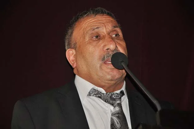 Beykoz Yenimahalle Mehmet Emin Pulatkonak, öğrenci ve öğretmenlerinden Aşık Veysel'e