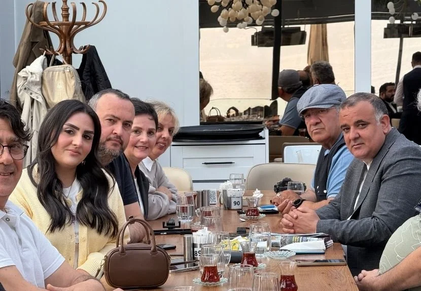 CHP Beykoz İlçe Başkanı Mahir Taştan, ilçedeki yerel gazetecilerle bir