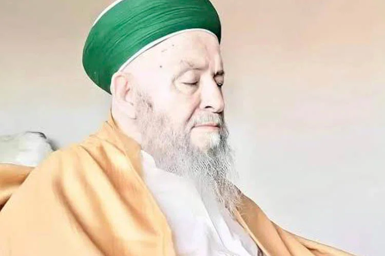 Tedavi gördüğü hastanede hayatını kaybettikten sonra Beykoz'a getirilen Mahmut Ustaosmanluğu'nun