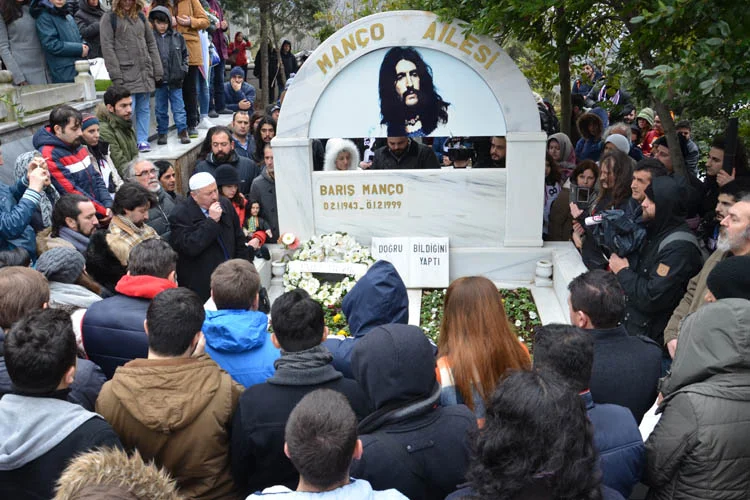 Anadolu rock müziğinin efsane ismi, şarkıcı, besteci ve söz yazarı