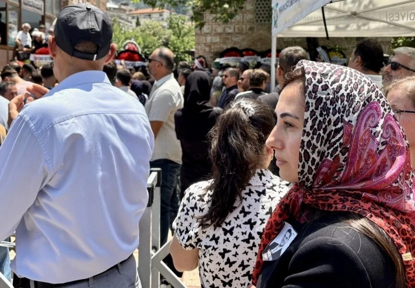 manisa100 0QlOhpKL3v