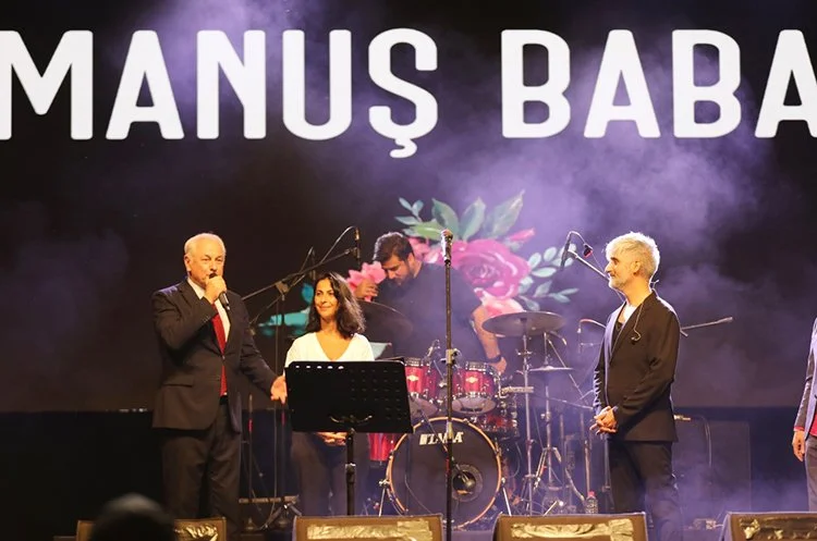 manus baba beyk i RlRRNI43