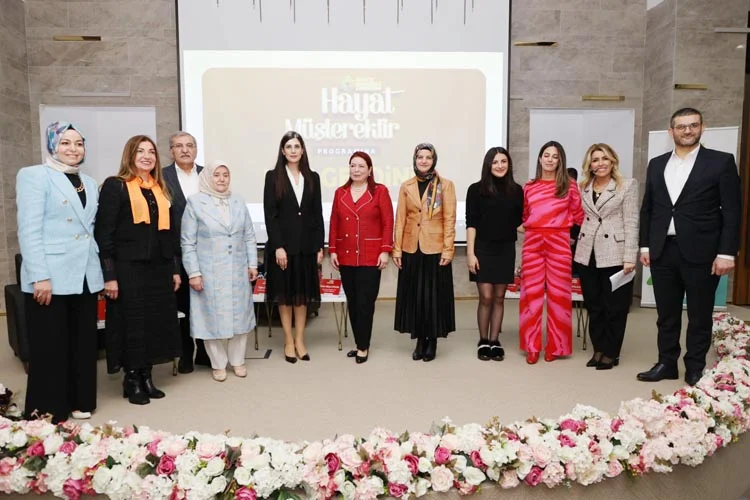 Türkiye’de mesleklerinin öncüsü olan kadınlar “8 Mart Dünya Kadınlar Günü”