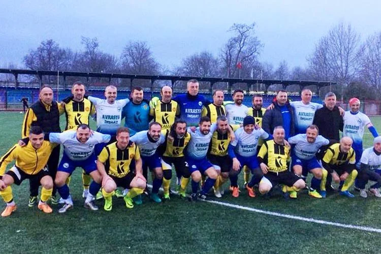 Türkiye Veteranlar Futbol Ligi Marmara 1.Grubunda mücadele eden iki Beykoz