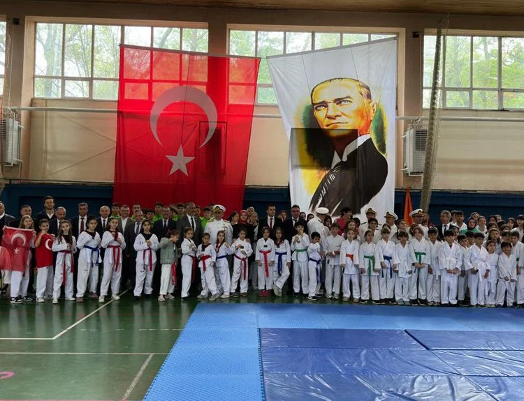 Beykoz'da 104. yılında Gençlik Bayramı kutlamaları 3 mayis194 BBZf6SjMU5