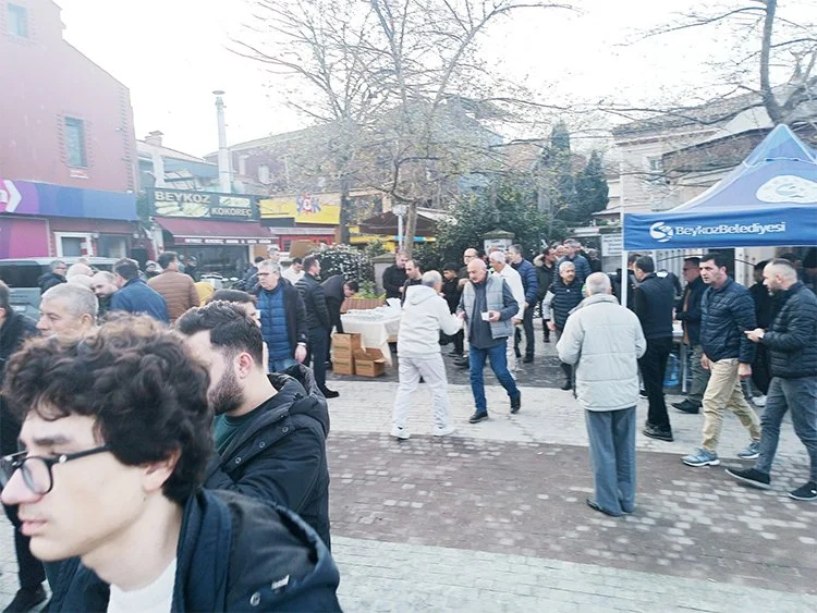 Beykoz’da bayram sabahı dualar Filistinli mazlumlar içindi 1 mazlum dua beykoz 2 kE