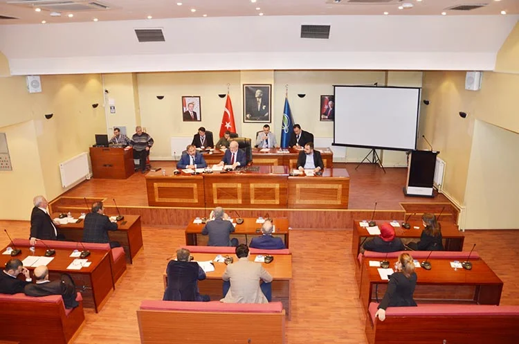 Bir saatte dört mevsim yaşanan Meclis... Beykoz! 3 meclis 6 subat 2017 1 4 T8DUZqN1yO