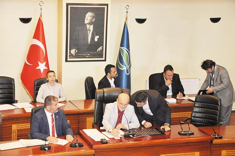 meclis haziran 2016 ZrGFf9Q057