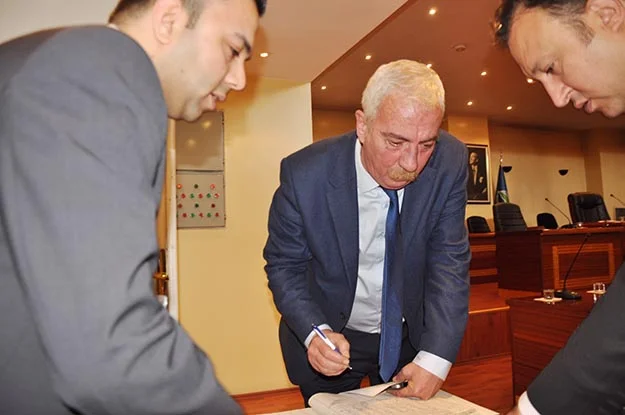 Beykoz Muhtarlarına Belediye'den 750 lira 3