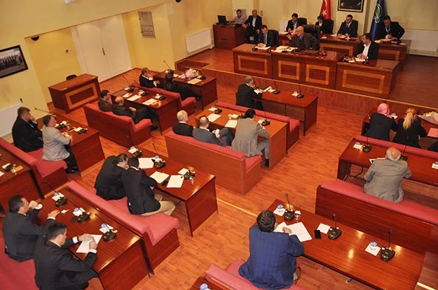 Beykoz Belediyesi Mart Olağan toplantısı, ilçedeki 45 mahalle muhtarına verilen