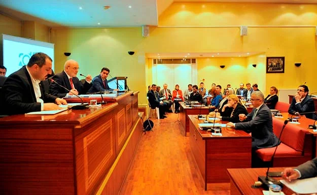 meclis nisan 2016 3 5 DS5pIRfnjb