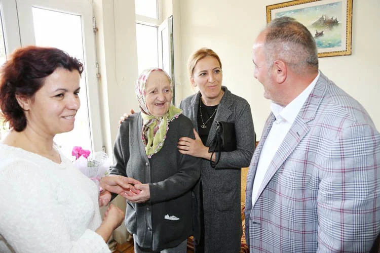 Yaşlılar Haftası nedeniyle Beykoz Belediyesi Meclis Üyeleri ile Kent Konseyi