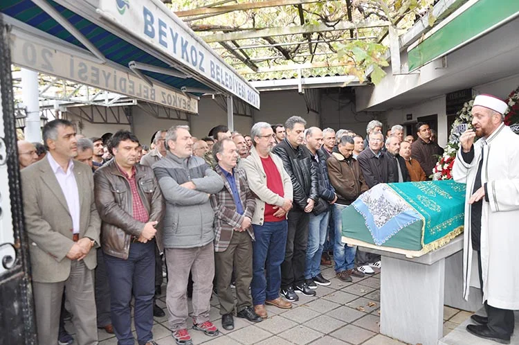 Dost Beykoz Spor yazarlarından Doç. Dr. Mehmet Yorulmazlar’ın 85 yaşındaki