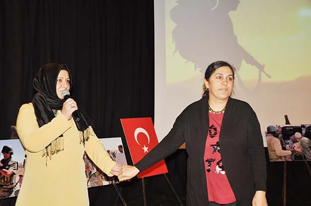 AK Partili Kadınlardan Mehmetçiğe moral mektubu 1 mekt XQ907Y2K44