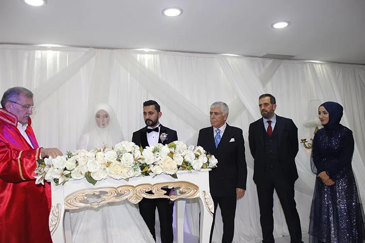 Beykoz Belediye Başkanı nikahı kıymak için şart koştu 3 melike masum 2019 17 UvL10LtJGJ