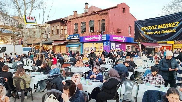 Beykoz Merkez Mahallesi, yıllardır süregelen iftar geleneğini bu yıl da