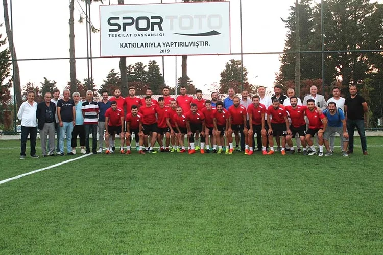 Yüksel Şener Başkanlığında Beykoz’da bulunan kulüp binasında bir araya gelen