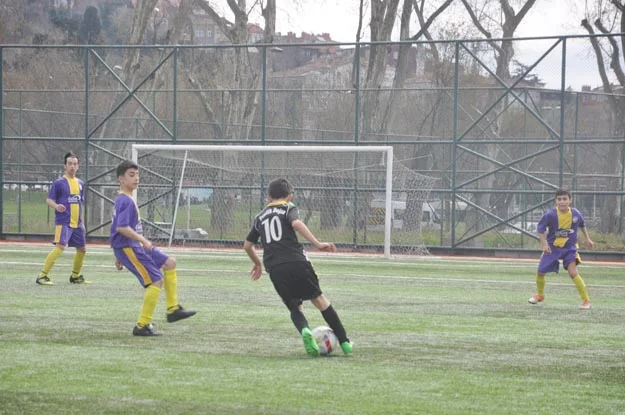 İstanbul U-13 ligi 43. Grup ilk hafta mücadelesinde iki Mesudiyeli