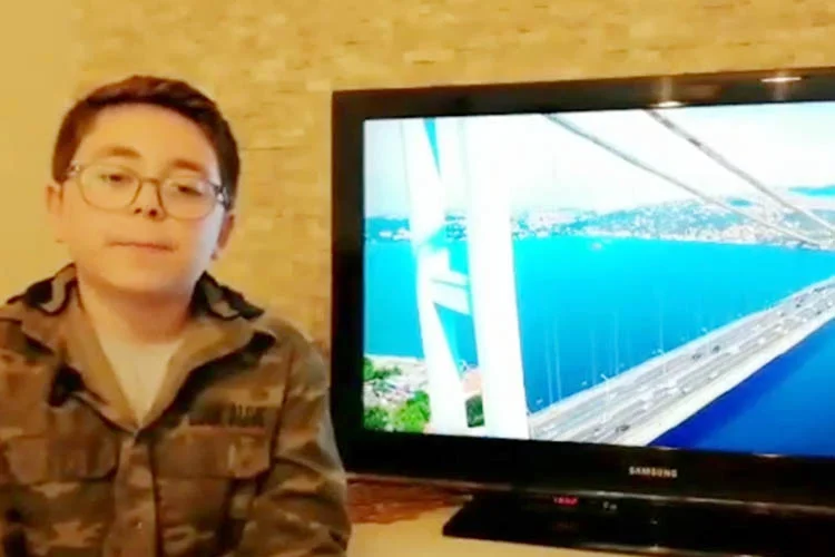 İstanbul İl Milli Eğitim Müdürlüğünce düzenlenen şiir okuma yarışmasının galibi