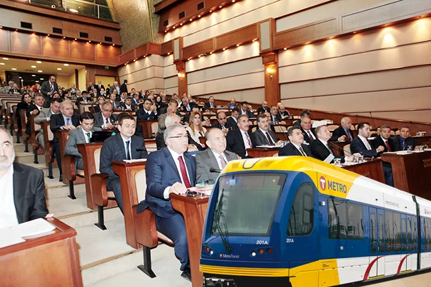 İstanbul Büyükşehir Belediyesi, bir kısmı Boğaz'ın altından geçerek Beykoz Küçüksu'dan