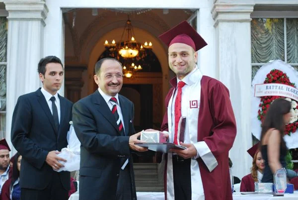 İlk mezunlarını 2010 yılında veren Beykoz Lojistik Meslek Yüksekokulu Hidiv