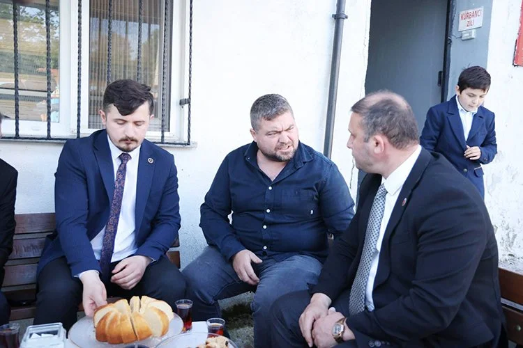 MHP Beykoz İlçe Başkanı Emre Çömlekçi, işinden ziyade oluşturduğu zamanı