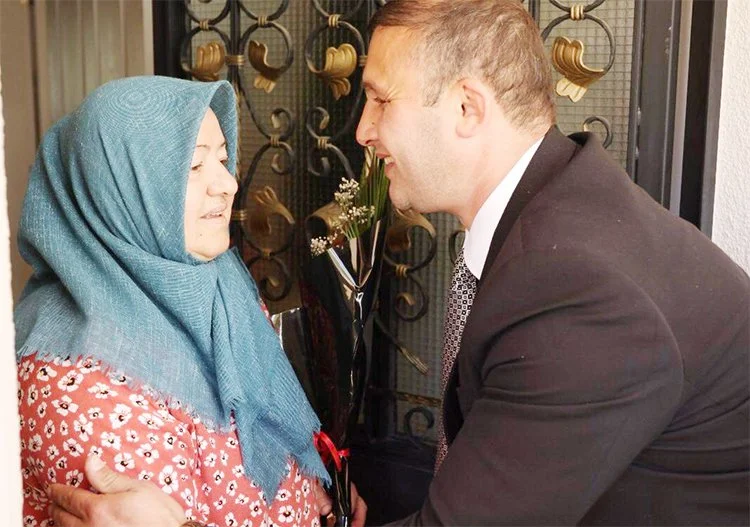 mhp emre 8 89w0N3pjUO