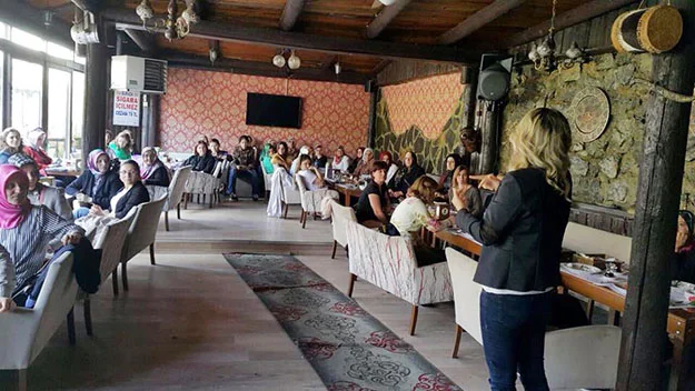 MHP'li anneler, Beykoz Beykonağı'nda buluştu 1