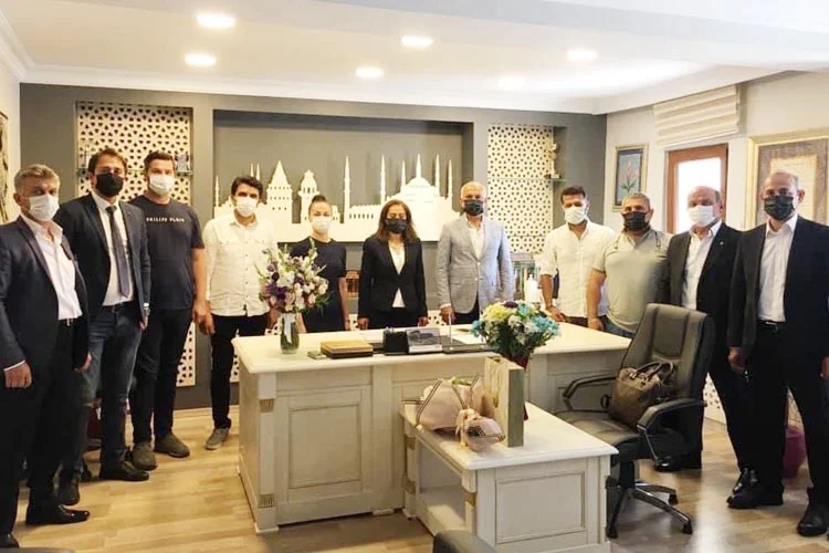 Dün Beykoz İlçe Milli Eğitim Müdürlüğü’ne atanan Sevcanur Özcan’a ilk