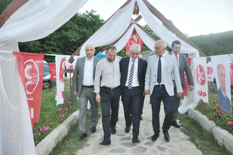 MHP Beykoz İlçe Başkanlığı’nın Polonezköy’de vermiş olduğu iftar yemeğine İl