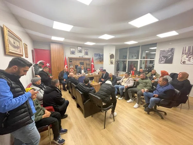 Beykoz'da seçim süreci yaklaşırken, istifalar devam ediyor. CHP'den istifa eden