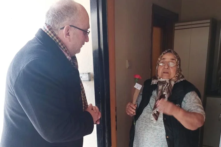 Dost Beykoz Yazarı Mikail Akyıldız 8 Mart Emekçi Kadınlar Gününde,