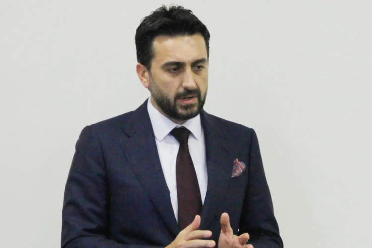 Genel Merkezi Beykoz'da bulunan MOBİSAD'ın Beykozlu Başkanı Mustafa Turnacı, canlı