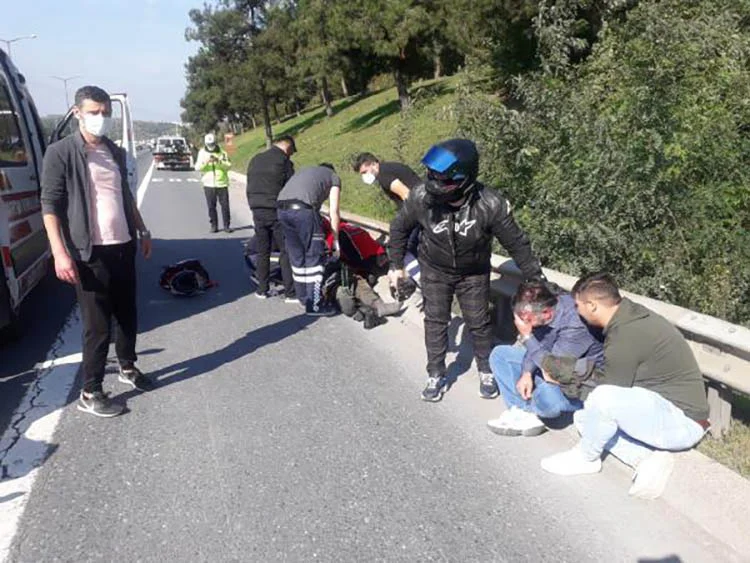 Beykoz Kavacık'ta motosiklet kazası 2 yaralı 1 motokaz 68DtJ8GU4m