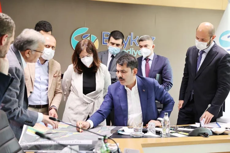 Çevre ve Şehircilik Bakanı Murat Kurum Beykoz Belediyesi’ni ziyaret etti