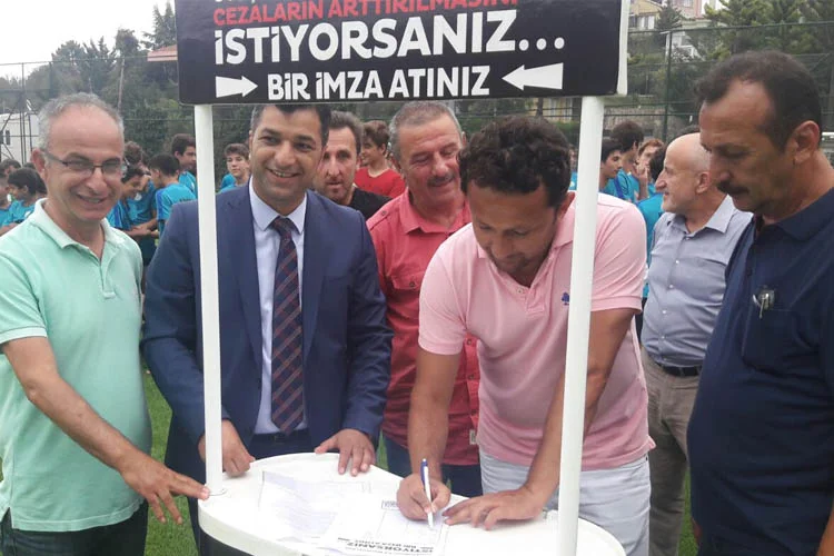 mucadelebuyuyo 4mdEUe4St4