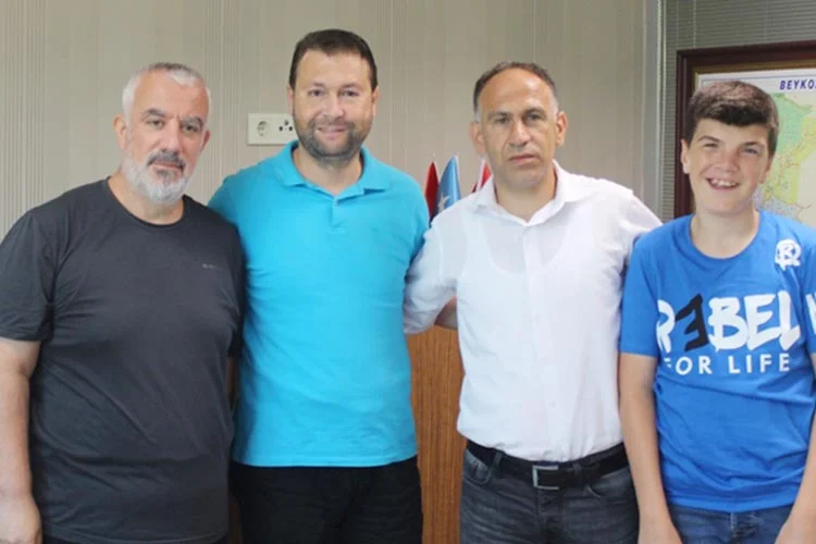 Beykoz Belediyesi Spor Müdürlüğü'ne atanan Ersan Sancar'ı amatör spor kulübü