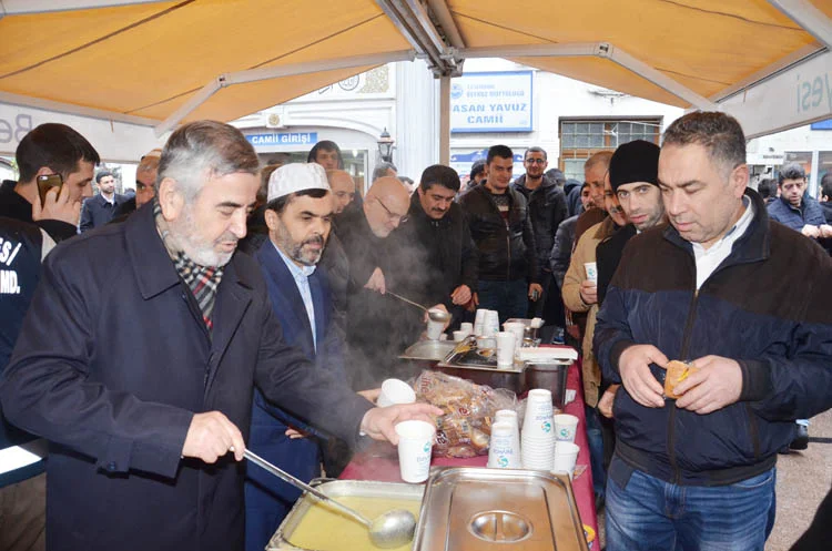 Müftü Yılmaz, Beykoz'da sabah namazına katıldı 3 muftuyilmazsabahnamazi 6 XqePW7PG52