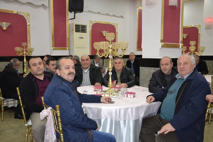 Saadet Partisi Beykoz Belediye Başkan Adayı Muharrem Kaşıtoğlu kendi mahallesinde