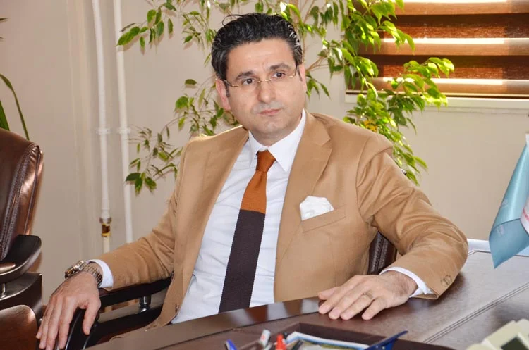 Melih Gökçek ile ilgili atmış twitle Türkiye'de büyük bir tartışma