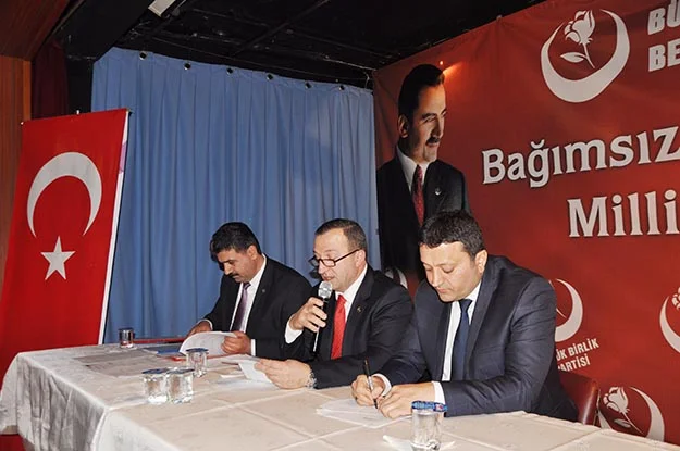 Ülkü Ocakları eski Genel Başkanı ve TBMM Sivas Milletvekili merhum