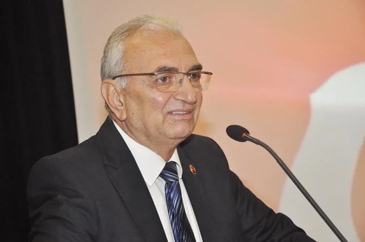 muhtar kongre beyk VYJoMWfSrU