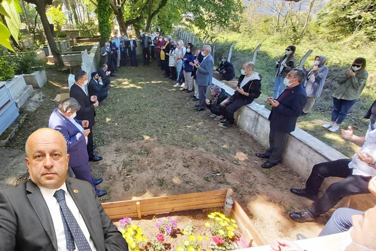 ​Geçtiğimiz Nisan ayının başlarında, haftalarca tedavi gördükten sonra vefat eden