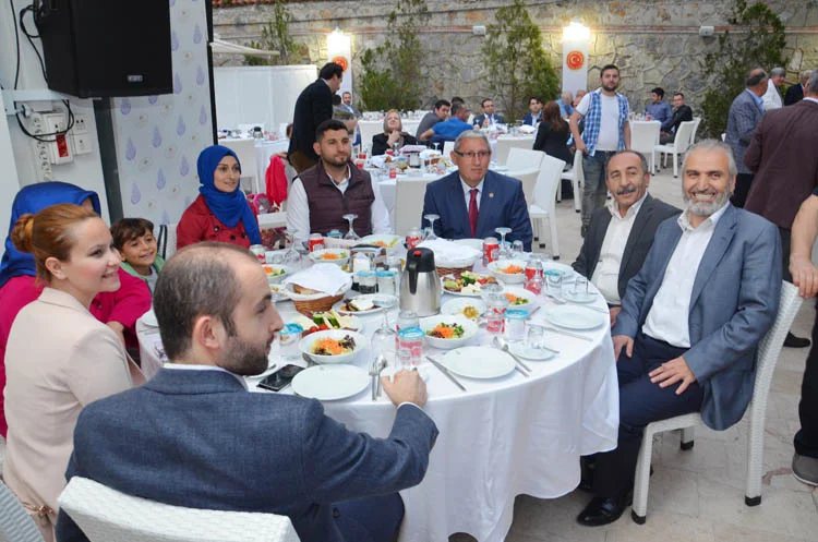 muhtar iftar ibb 3 RFe4hAW30H