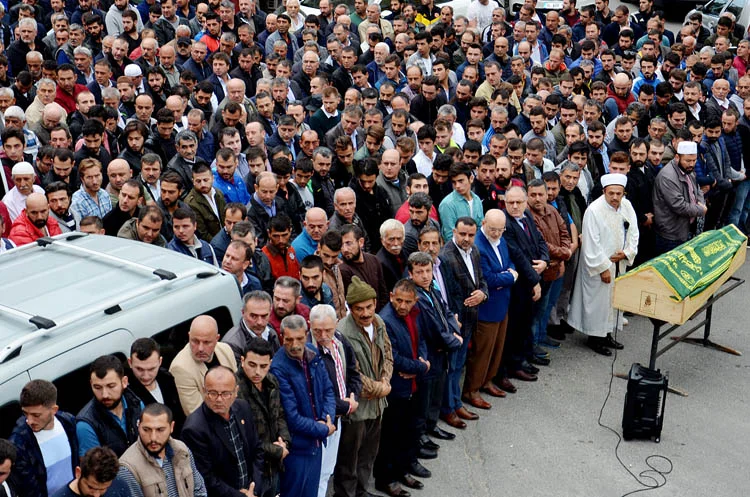Dün akşam Beykoz - Riva yolundaki trafik kazasında hayatını kaybeden