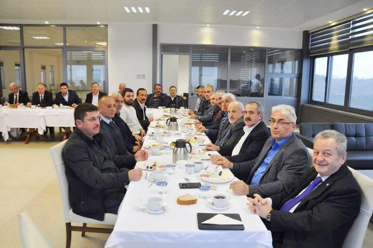 Beykoz Mahalle muhtarları,  İlçe Emniyet Müdürlüğü'nde bölgesel sorunlara ilişkin