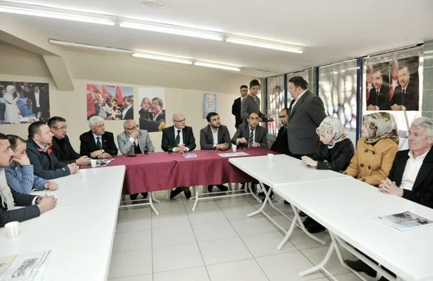 Başkan Çelikbilek spor ve konferans salonu talebi olan okullarda gerekli